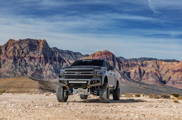 SEMA SHOW – Superlift’s 2019 Chevrolet Silverado