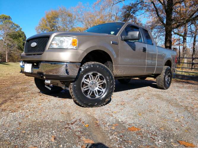 4.5in Ford Lift Kit Gallery 3