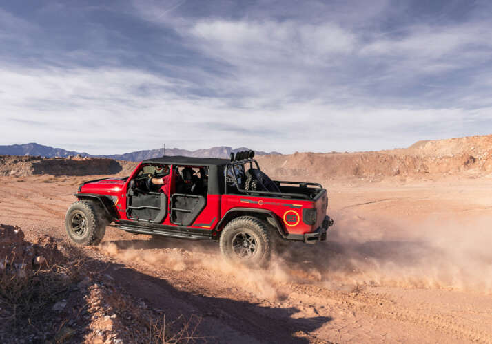 4in Jeep Lift Kit with FOX 2.0 Reservoir Shocks | Gladiator JT kit2