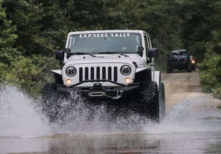 4 in Rock Runner Series Lift Kit | Wrangler JKU 4-door | with Shadow, Fox 2.0, Fox 2.0 Reservoir, King 2.0 or No Shocks Gallery 5