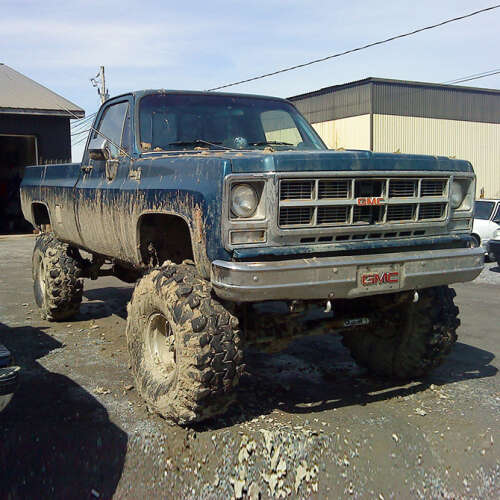 12in Chevy/GMC Lift Kit Gallery 2